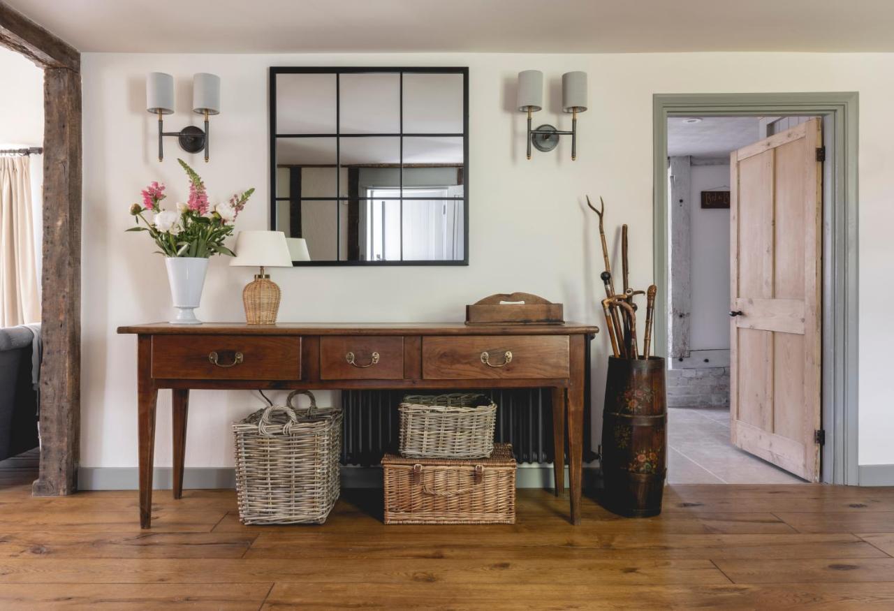 Cosy Cottage With Beautiful Garden, Hottub & Sauna Marden  Esterno foto