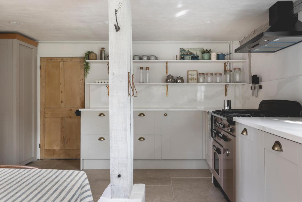 Cosy Cottage With Beautiful Garden, Hottub & Sauna Marden  Esterno foto
