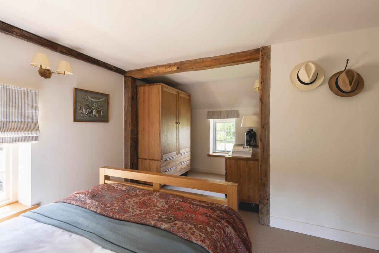 Cosy Cottage With Beautiful Garden, Hottub & Sauna Marden  Esterno foto